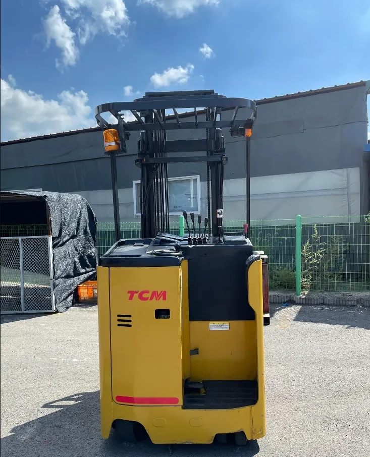 How to choose the right forklift battery?